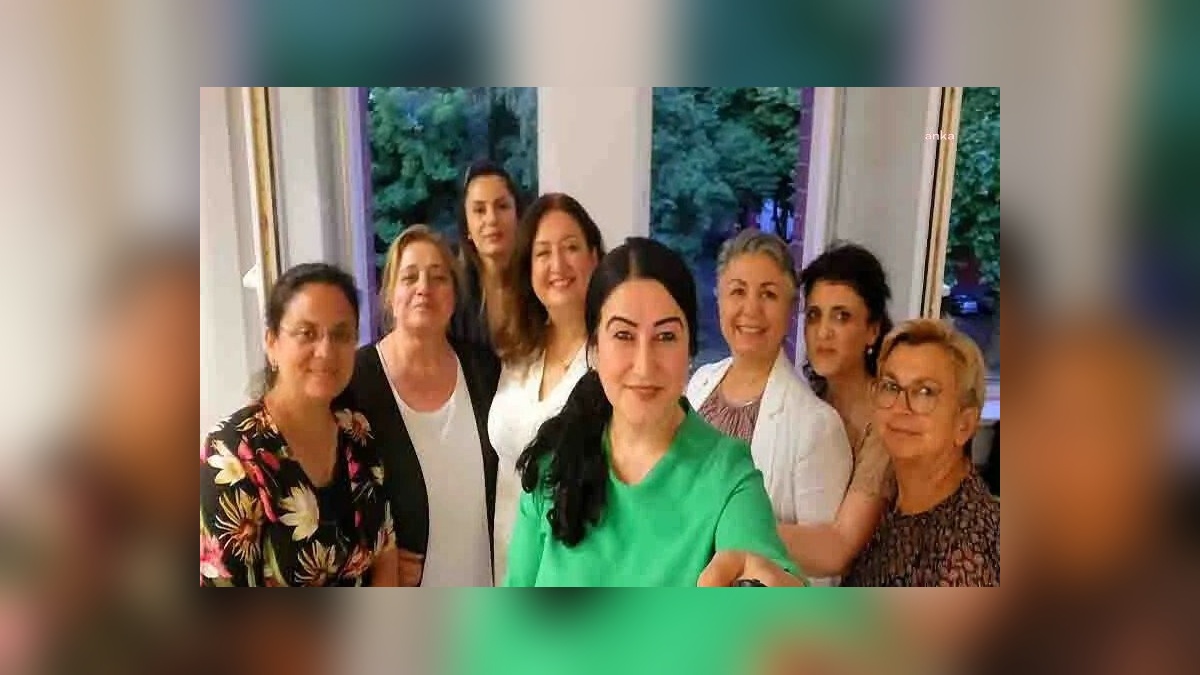 NRW TÖD, Dortmund'da eğitim yılı değerlendirmesi yaptı