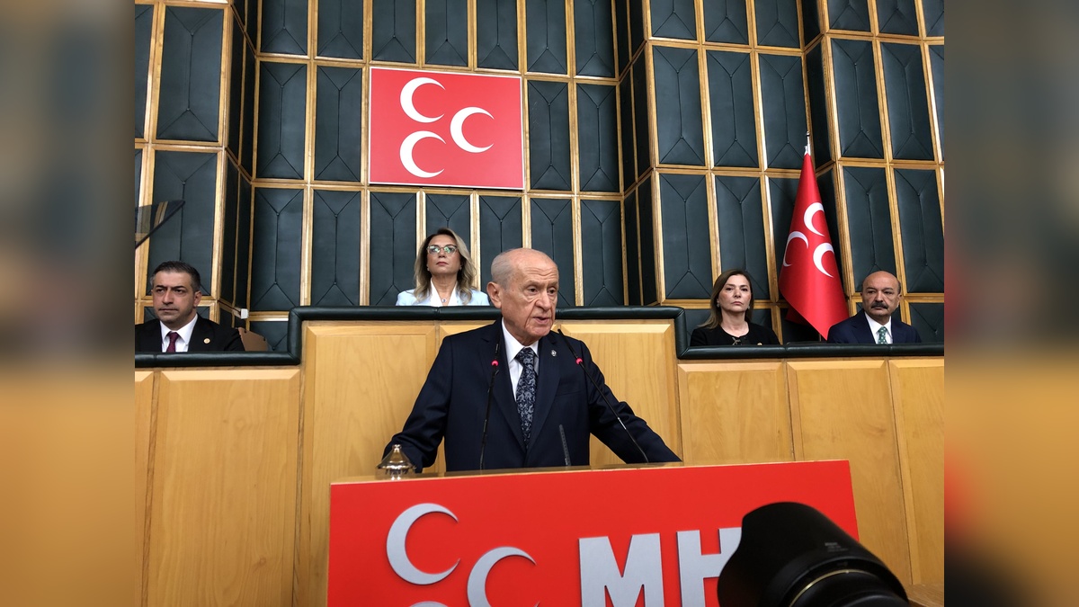Bahçeli'den Özel'e: 'Darbe mi düşünüyorsun?'