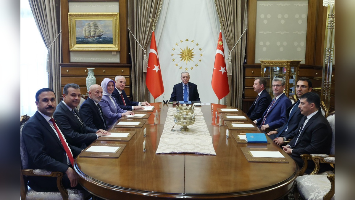 Cumhurbaşkanı Erdoğan, KDK Başdenetçisi Akarca'yı kabul etti