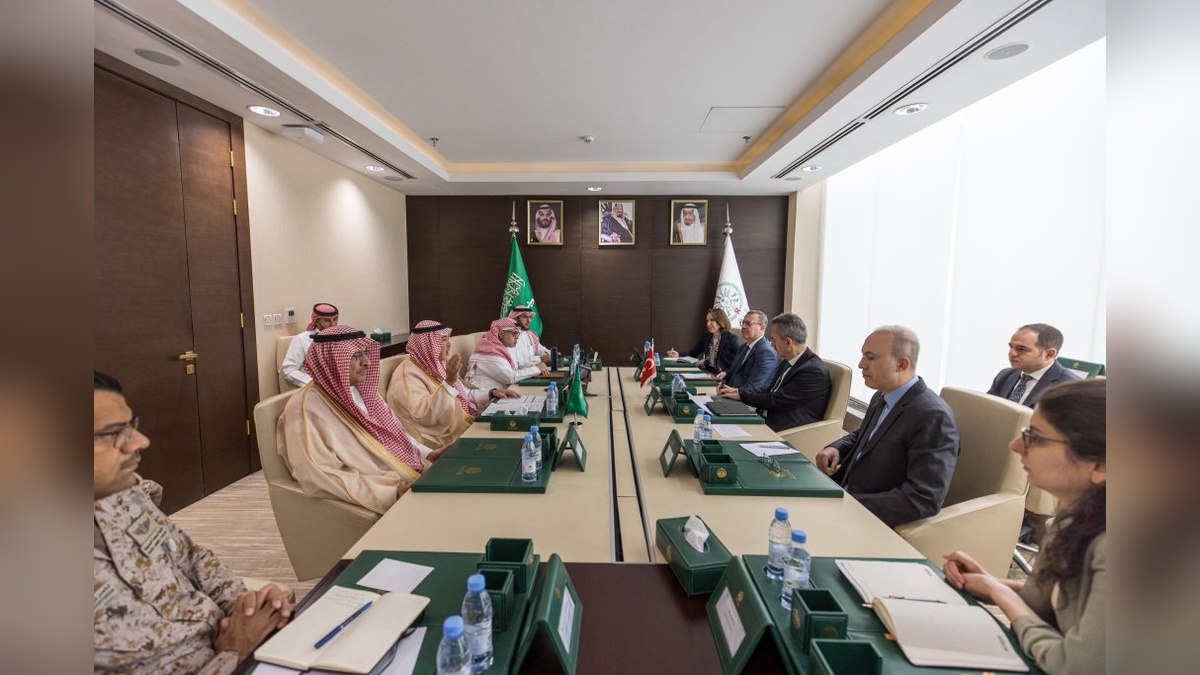 Görgün, Suudi Arabistan Savunma Bakan Yardımcısı ile görüştü