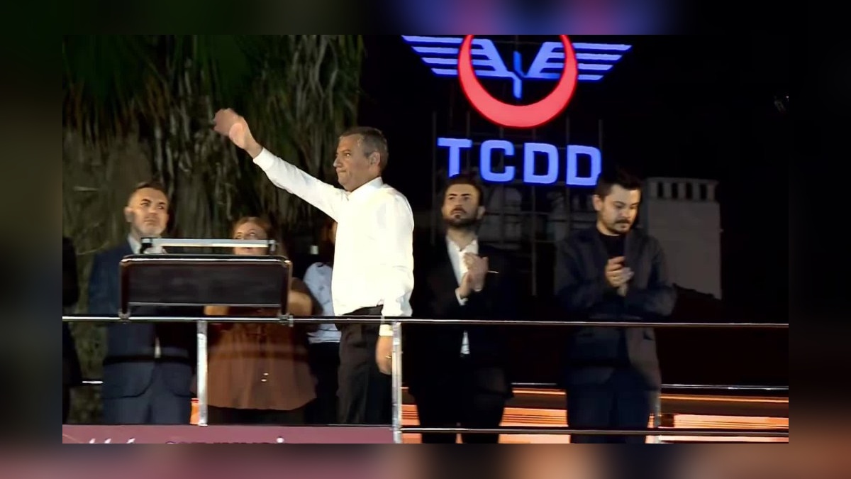 Özgür Özel: Adana'da Zeydan Karalar'ın tutuklanması protesto edildi