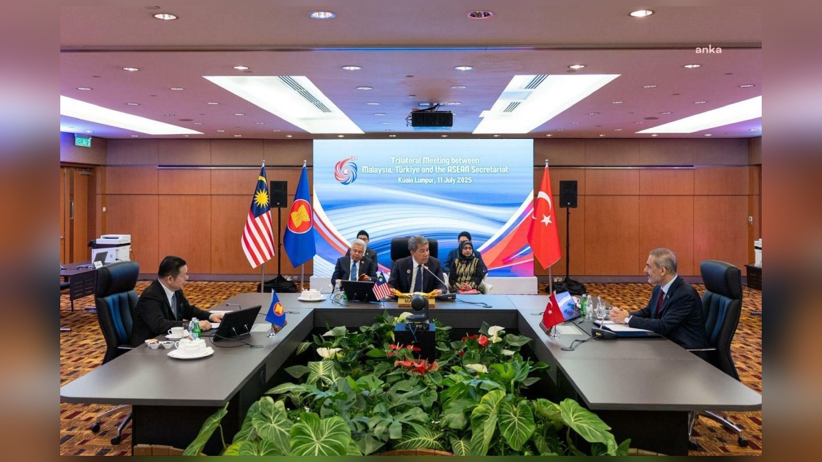 Hakan Fidan, Kuala Lumpur'da ASEAN toplantısına katıldı