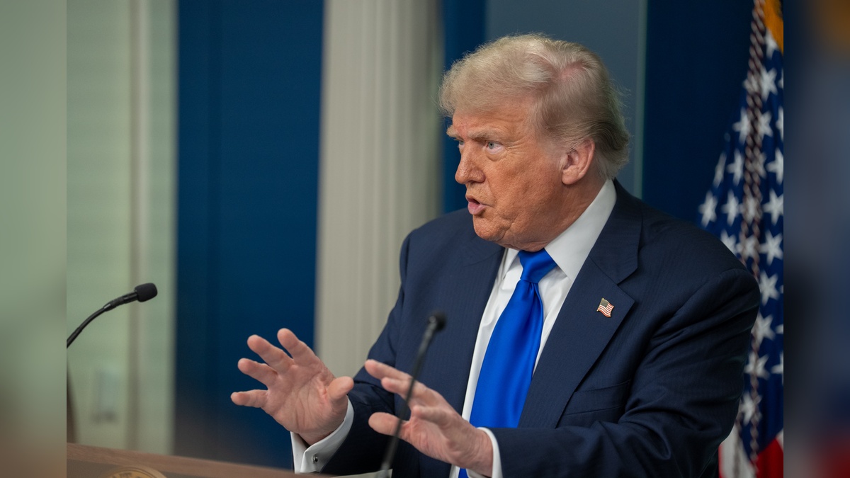 Trump: Kanada mallarına yüzde 35 gümrük vergisi