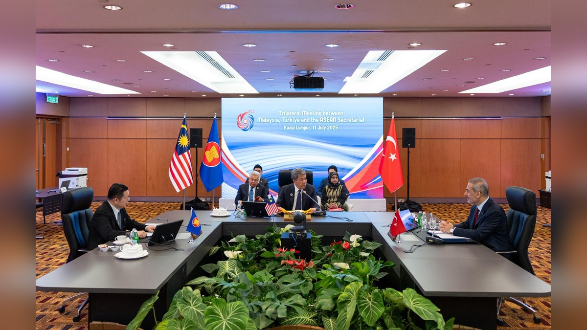 Fidan, Malezya'da Türkiye-ASEAN iş birliğini değerlendirdi