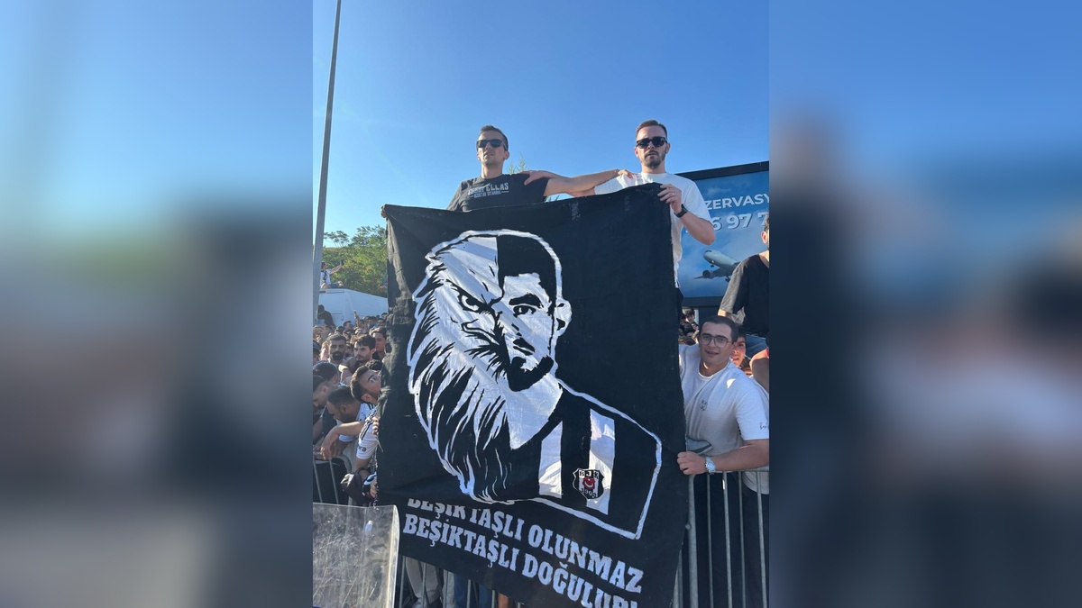 Orkun Kökçü: Çocukluk hayalim gerçek oldu, Beşiktaş'tayım