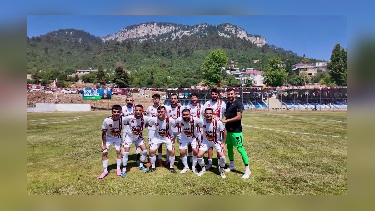 Mersin'de 30 Ağustos Zafer Kupası Futbol Turnuvası başladı