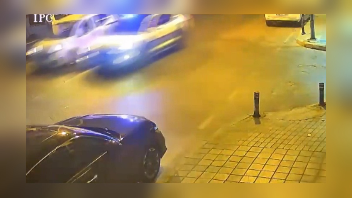 Ataşehir'de polis takibi: Lastikler patlatıldı, araç durduruldu