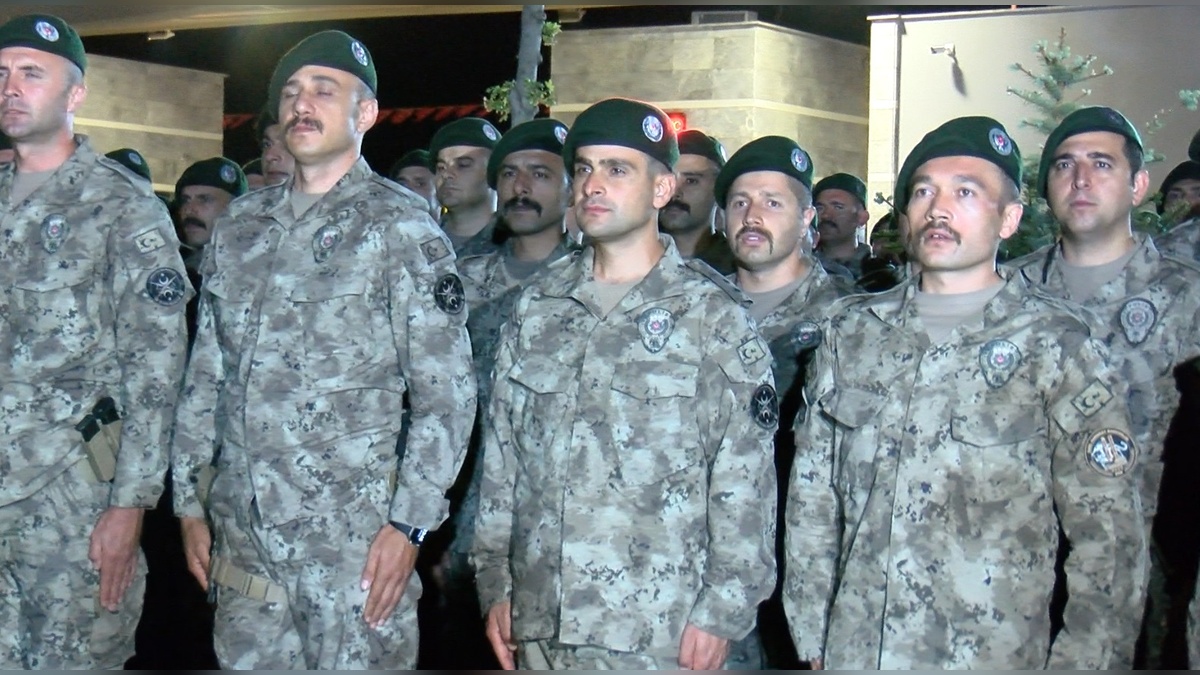 Ankara'da 15 Temmuz şehitleri anıldı: 51 polis için saygı duruşu