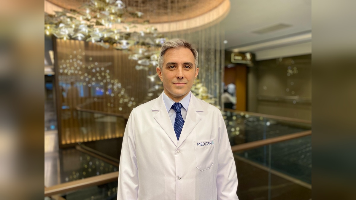Prof. Dr. Murat Uğur: Bacaklardaki Değişiklikler Ciddi Hastalığın Habercisi Olabilir