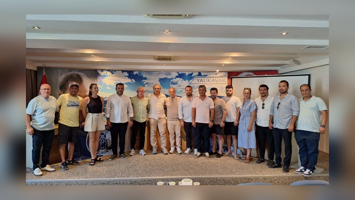 Yalıkavakspor'da başkanlık değişimi: Emin Palalı yeni başkan