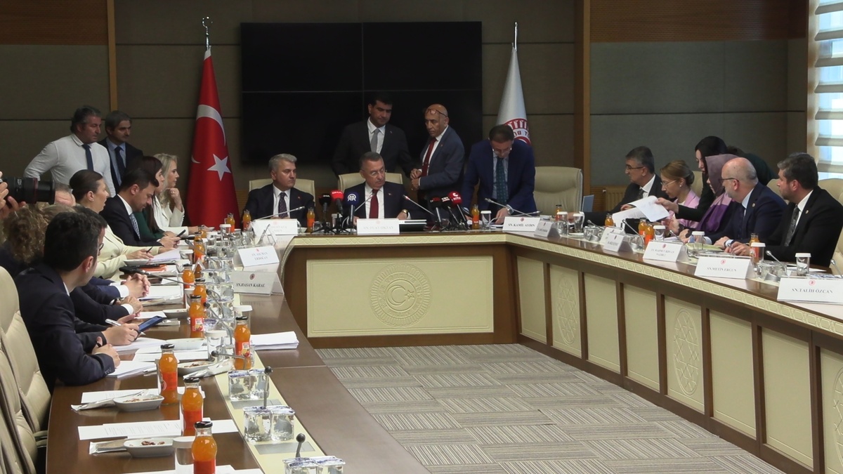 Fuat Oktay: İsrail, bölgesel barışı tehdit eden bir çatışma stratejisi yürütüyor