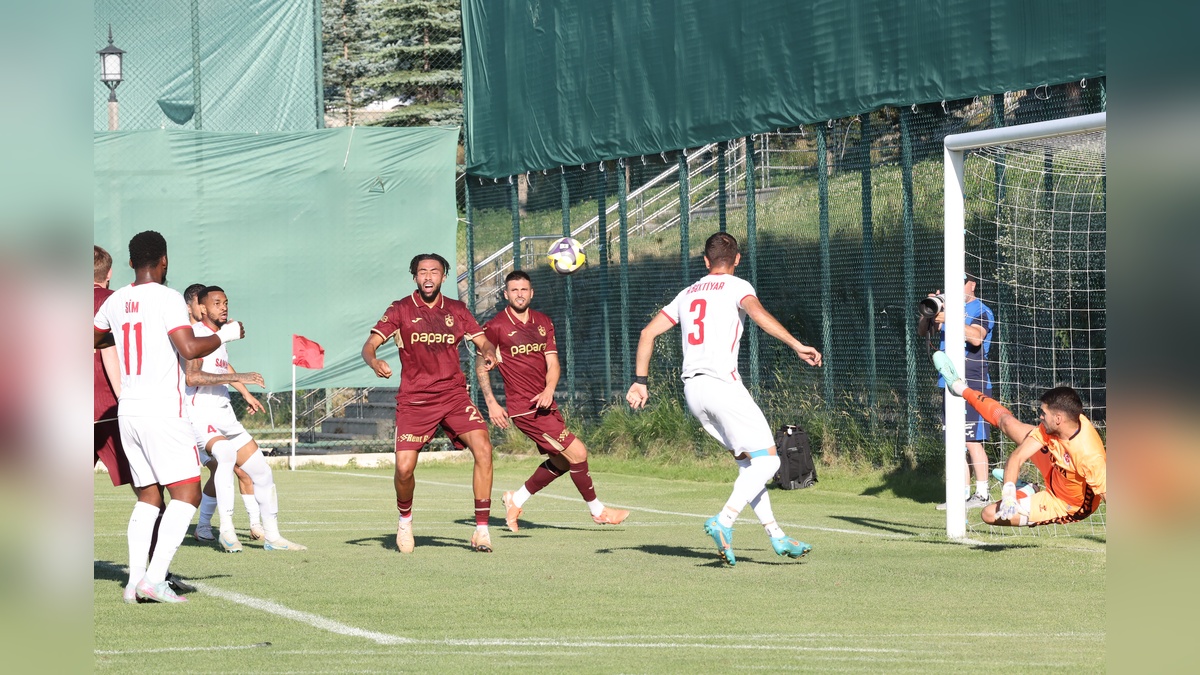 Trabzonspor, Nahçıvan'a 3-2 yenildi