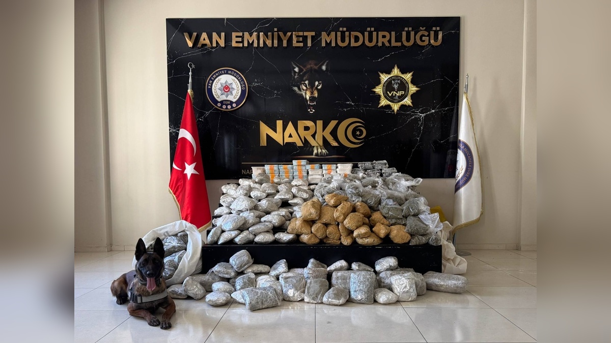 Van'da büyük uyuşturucu operasyonu: 122 kilo 500 gram ele geçirildi