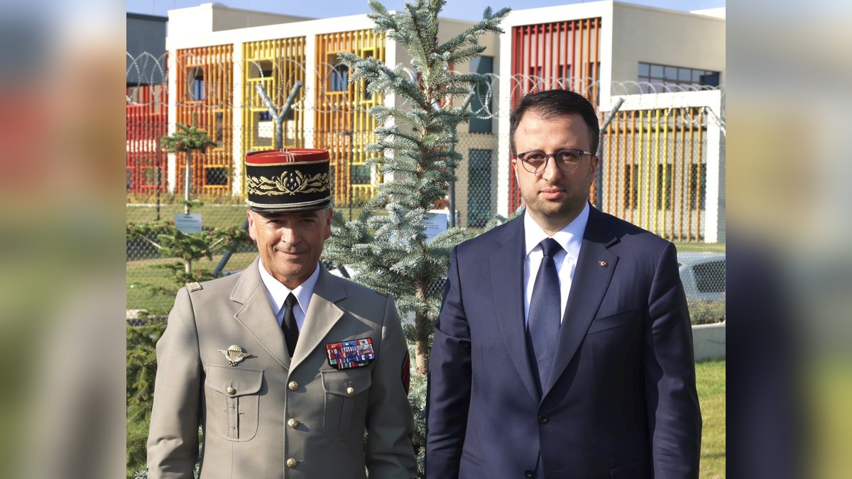 Fransa Genelkurmay Başkanı ASELSAN'ı ziyaret etti