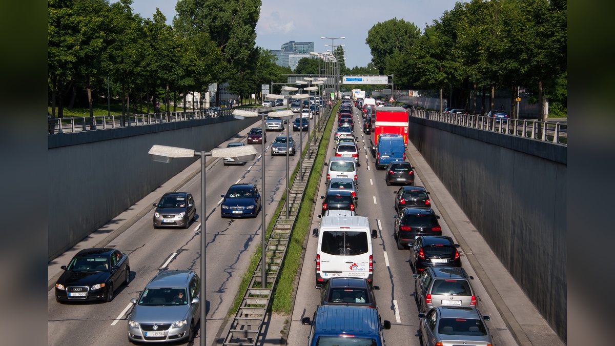 TÜİK Haziran ayı trafik verilerini açıkladı: 189 bin 237 taşıt trafiğe kayıt oldu
