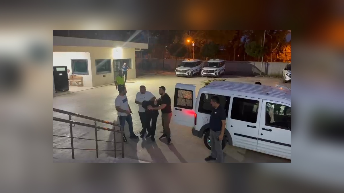 Yenişehir'de cami önünde silahlı saldırı: 4 yaralı, şüpheli İznik'te yakalandı