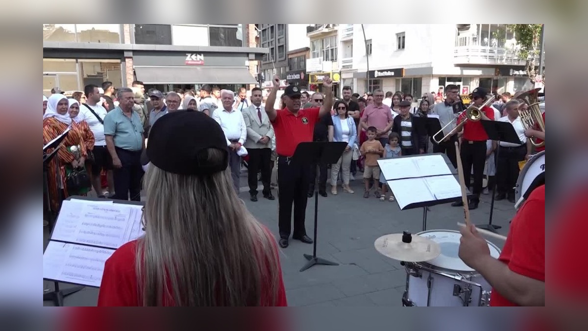 Uşak'ta 2. Uluslararası Tarhana Festivali başladı
