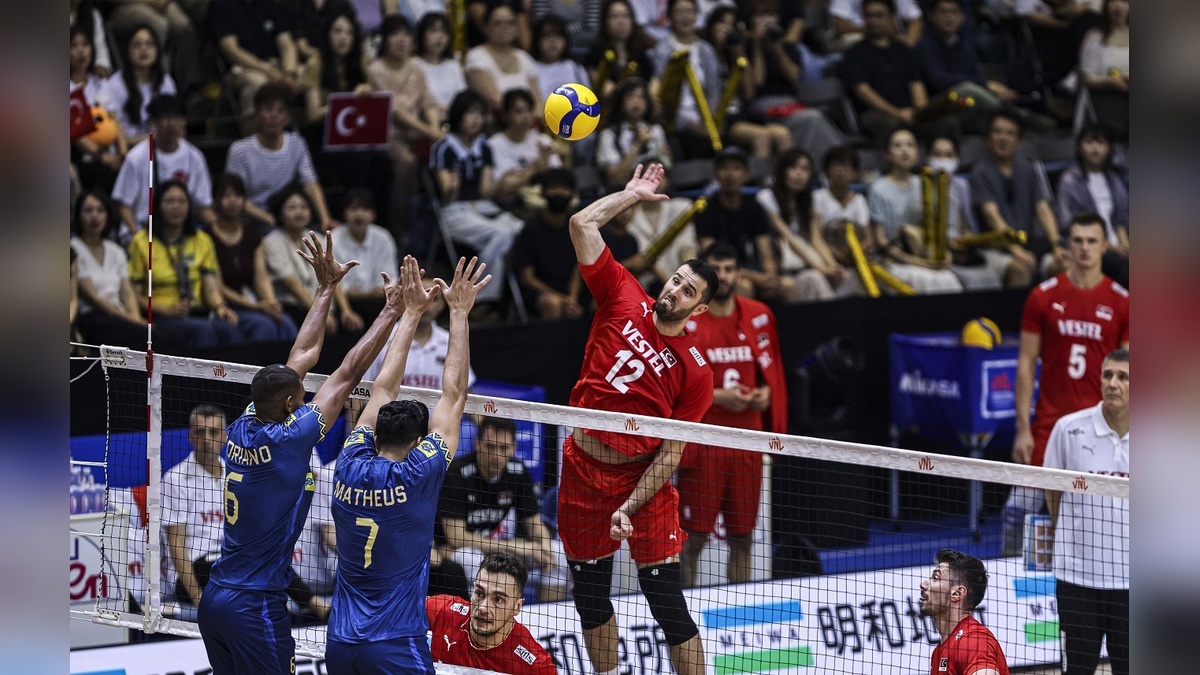 A Milli Erkek Voleybol Takımı, Brezilya'ya 3-1 yenildi