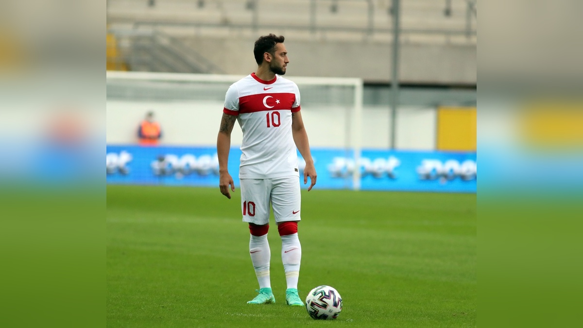 Hakan Çalhanoğlu transferi: Fenerbahçe, 20 milyon Euro teklif etti
