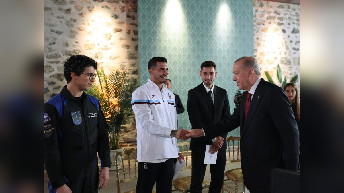 Erdoğan: Gençlerle buluşmada tütünle mücadele vurgusu