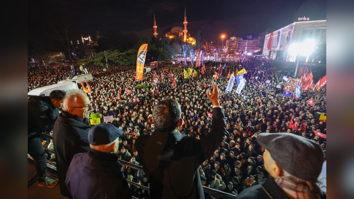 Altan Öymen hayatını kaybetti: 19 Mart'taki Saraçhane direnişinde yer almıştı