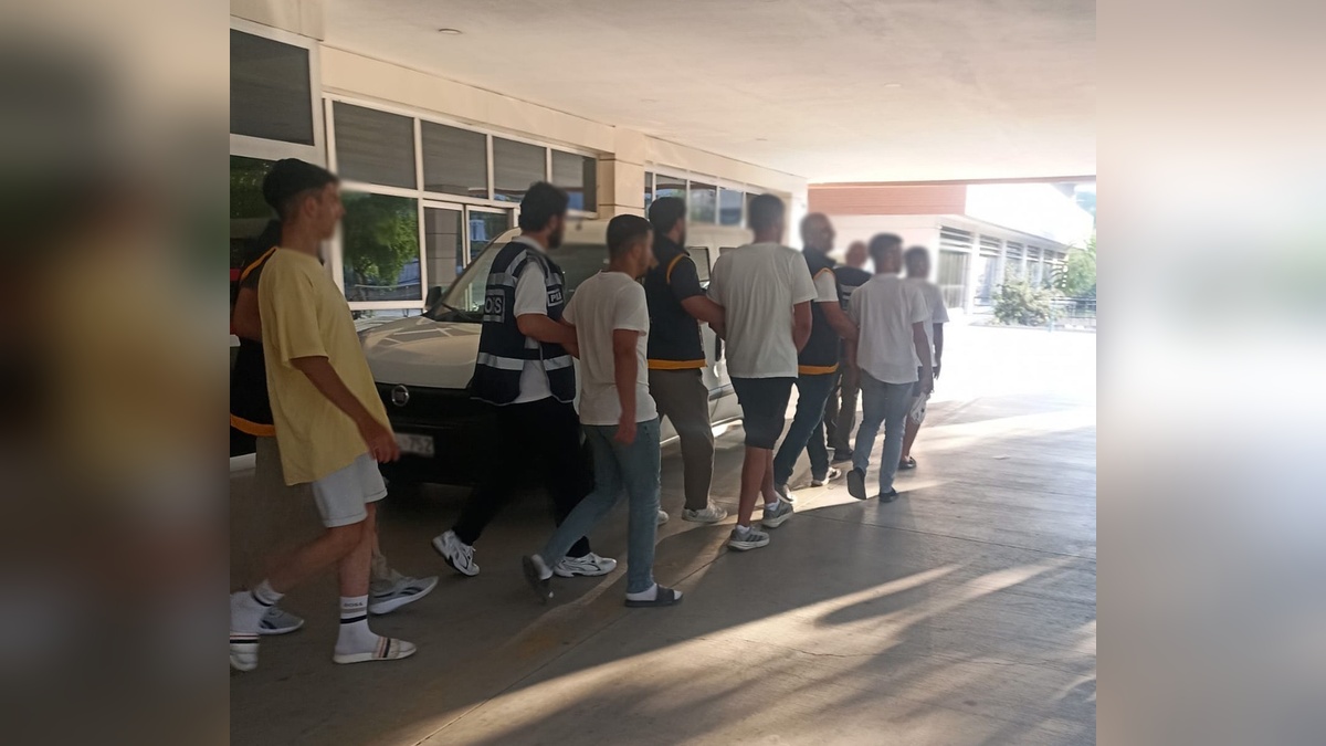 Manisa'da FETÖ operasyonu bahanesiyle 1 milyon 200 bin TL dolandırıcılık: 5 şüpheli tutuklandı