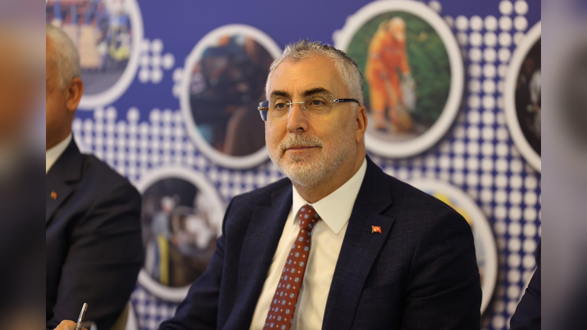 Işıkhan Muş'ta iş insanlarıyla buluştu: İstihdam ve yatırım değerlendirildi