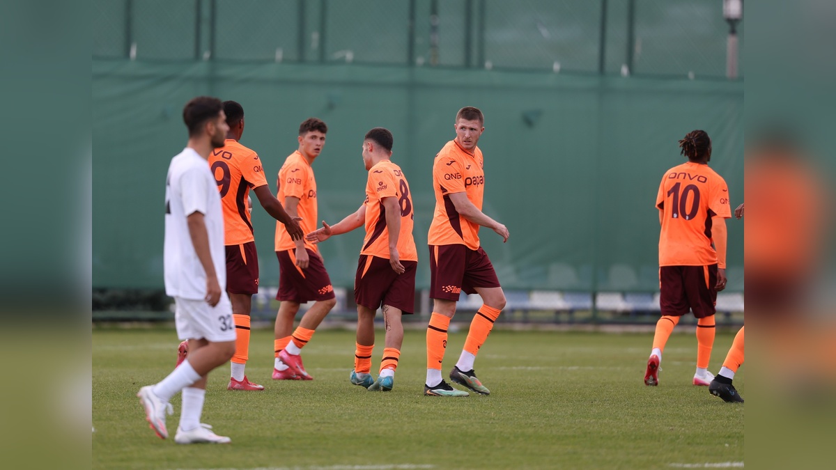 Trabzonspor, Zob Ahan Esfahan'ı 4-0 yendi