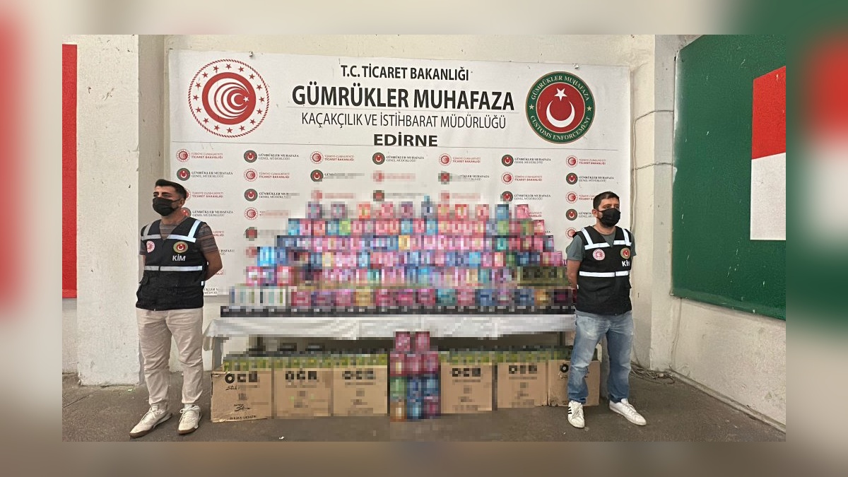 Kapıkule'de 3 bin 193 kaçak elektronik sigara ele geçirildi
