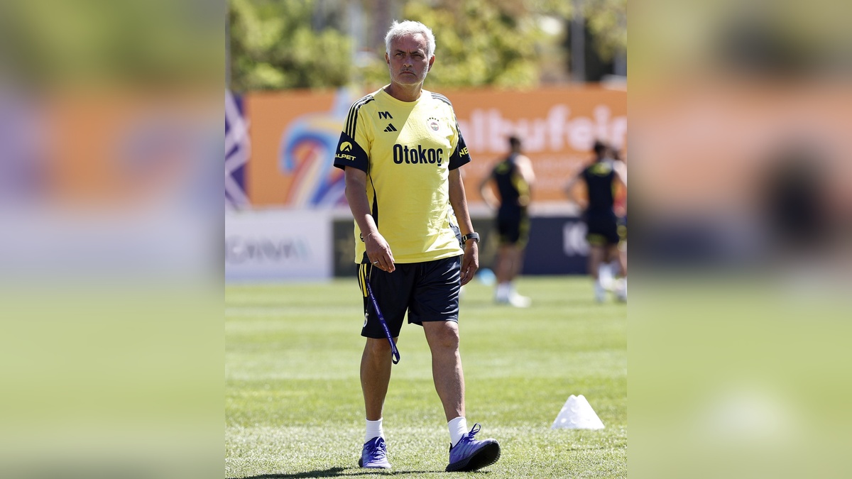 Fenerbahçe, Albufeira'da antrenmanını tamamladı