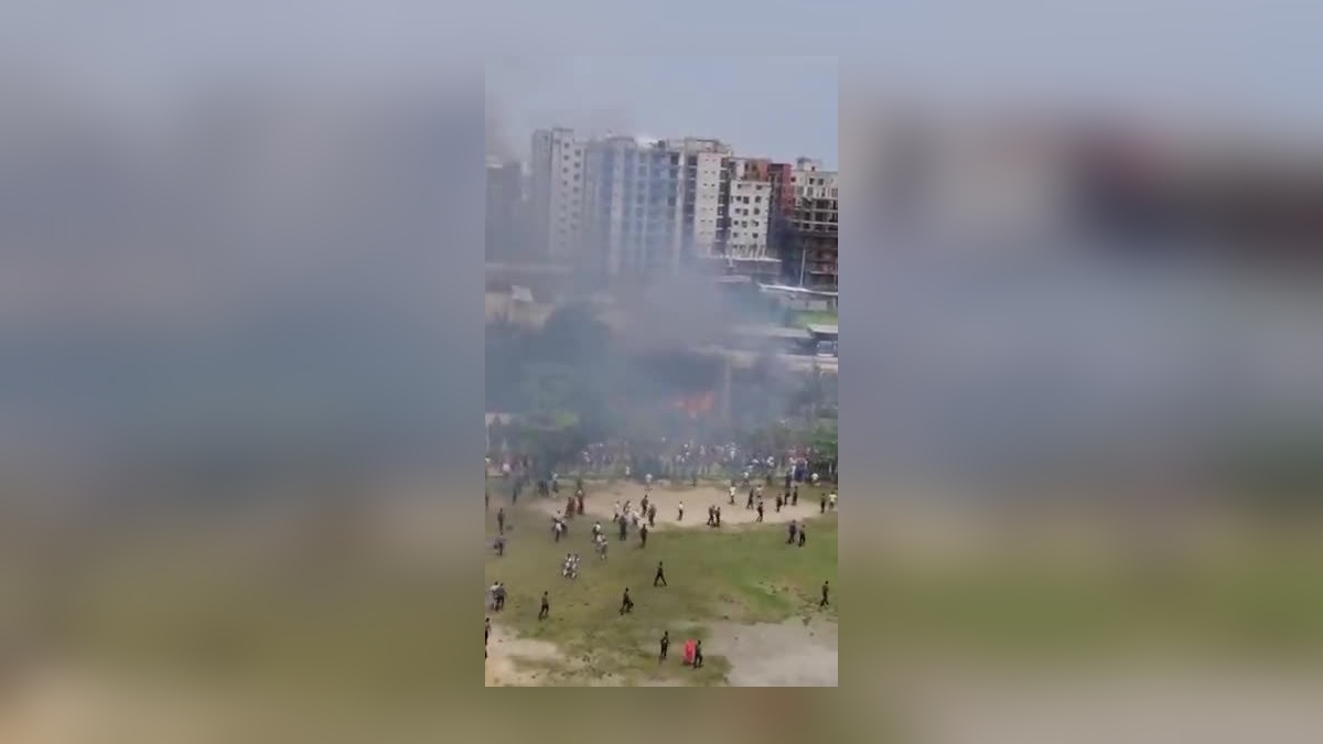 Dakka'da uçak düştü: En az 19 ölü