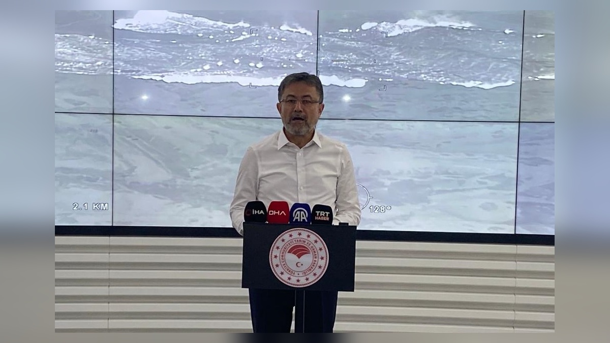 Yumaklı'dan Sakarya ve Bilecik yangını açıklaması: 'Önümüzdeki 12 saat çok kritik'