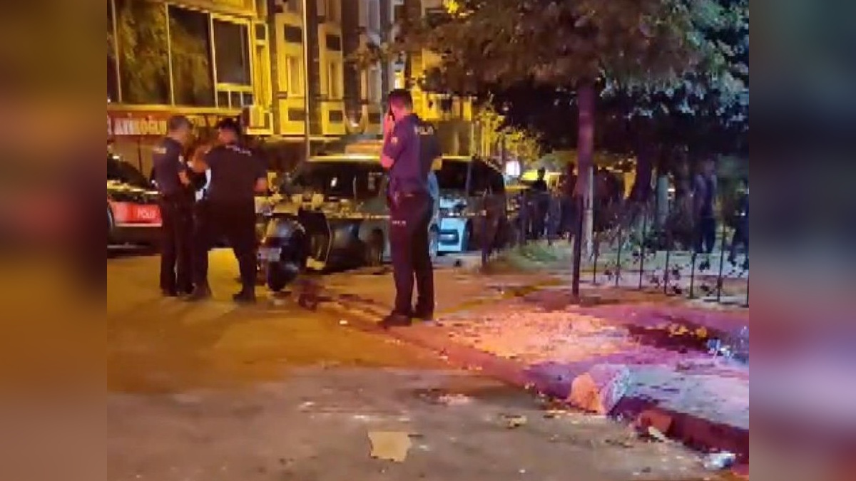 Sultançatı'da bıçaklı saldırı: 21 yaşında genç hayatını kaybetti