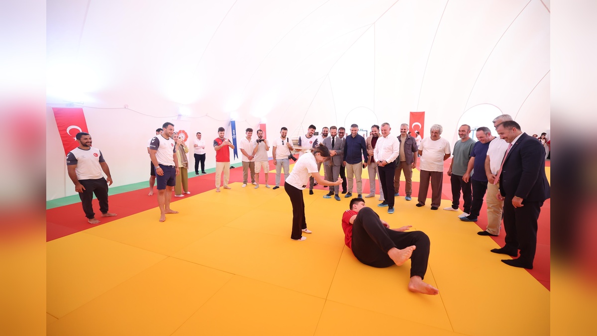 Emre Yazgan Judo Salonu açıldı: 2028 Los Angeles Olimpiyatları'na hazırlıklar Kocaeli'nde