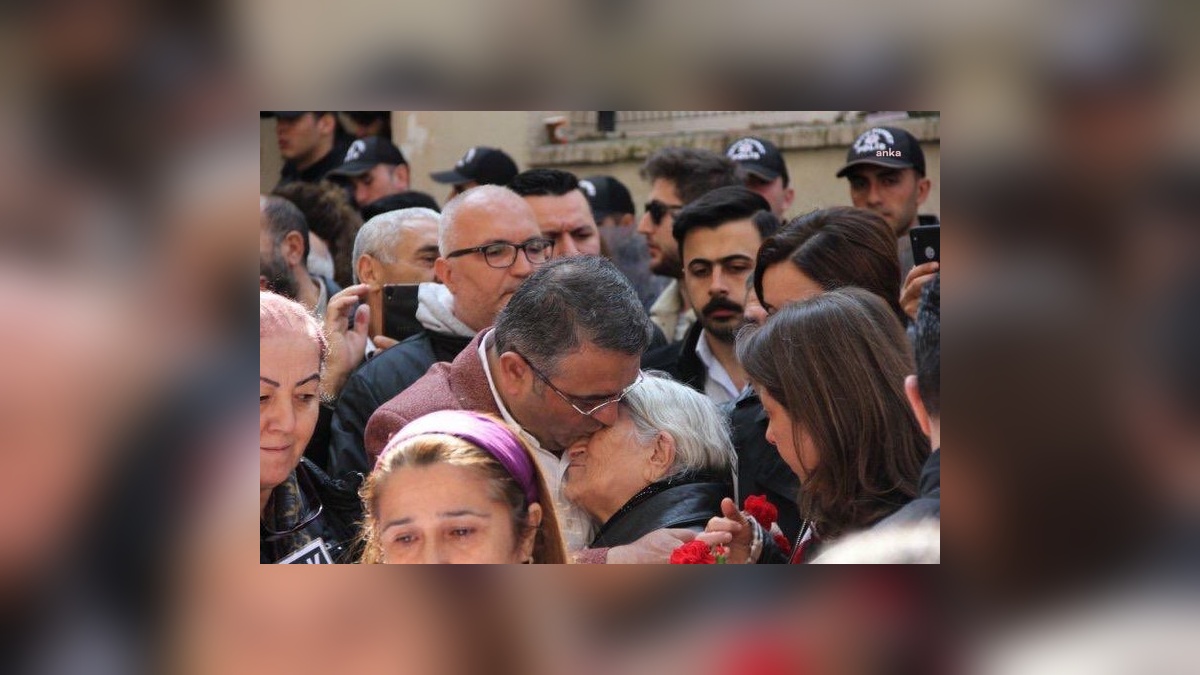 Sezgin Tanrıkulu: Emine Ocak'ı sevgiyle ve minnetle anacağız