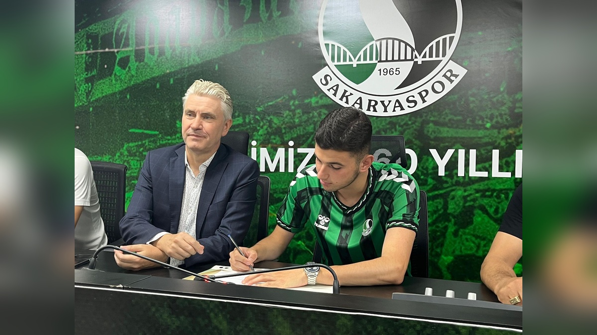 Sakaryaspor, Abdurrahman Bayram ve Lukasz Zwolinski'yi transfer etti