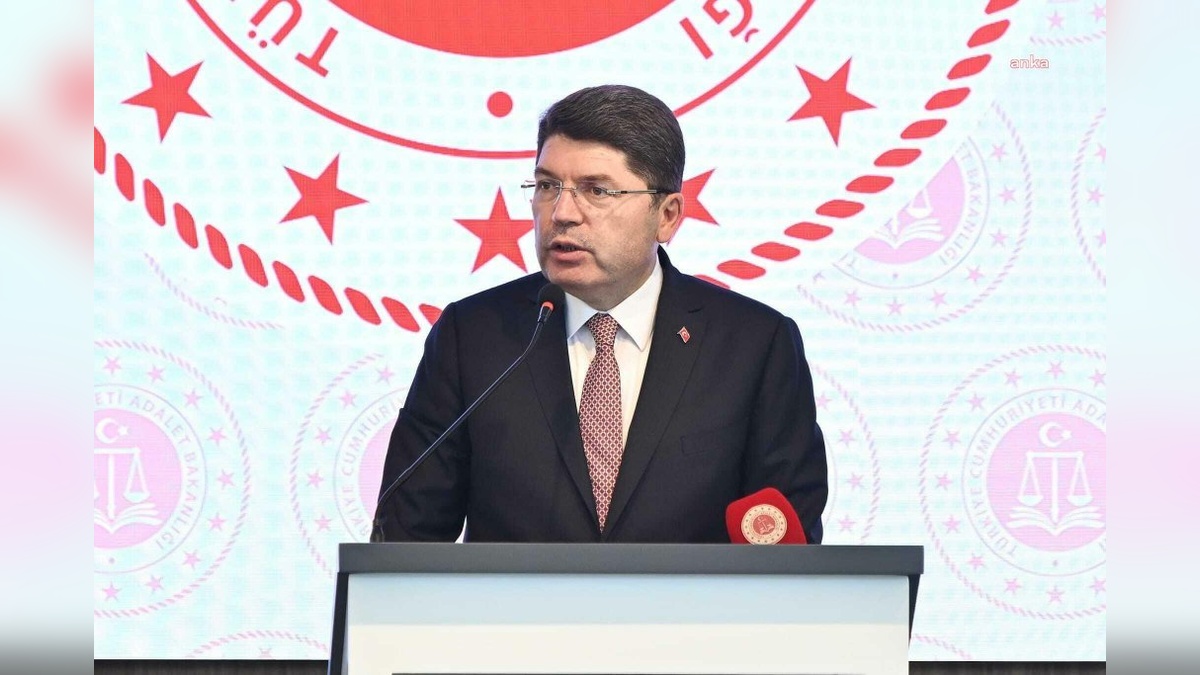 Bakan Tunç'tan orman yangını şehitleri için taziye mesajı