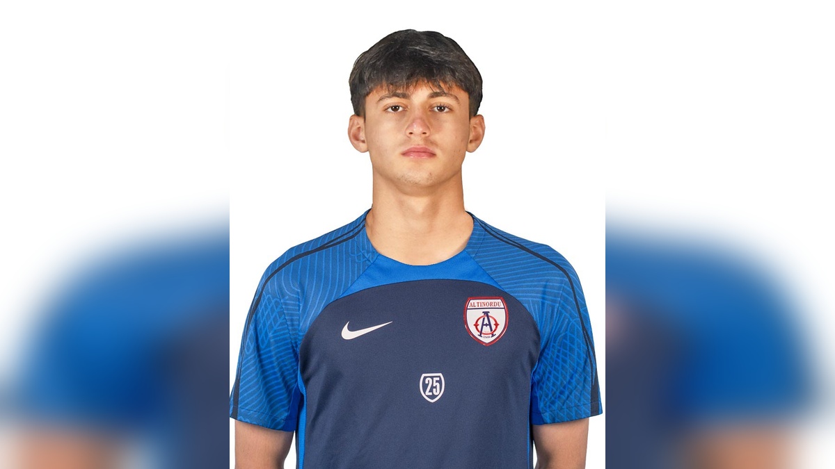 Altınordu'da iki futbolcuya izin verildi