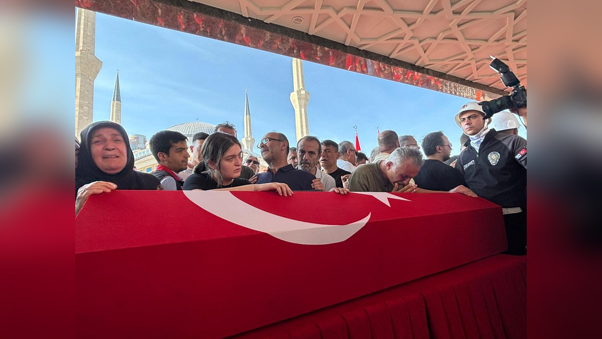 Ankara'da şehit AKUT gönüllülerine veda