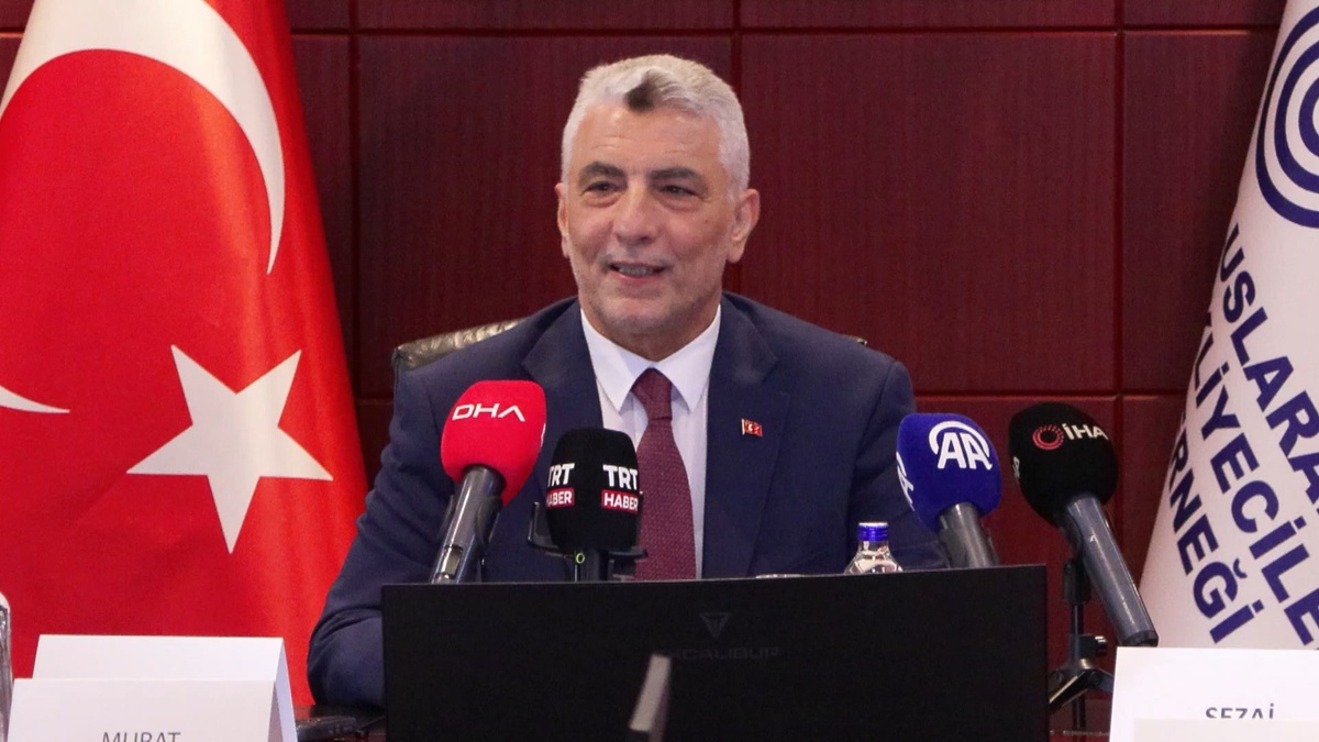 Bolat: Lojistik sektörü, Türkiye milli gelirinin 13'te 1'ini karşılıyor