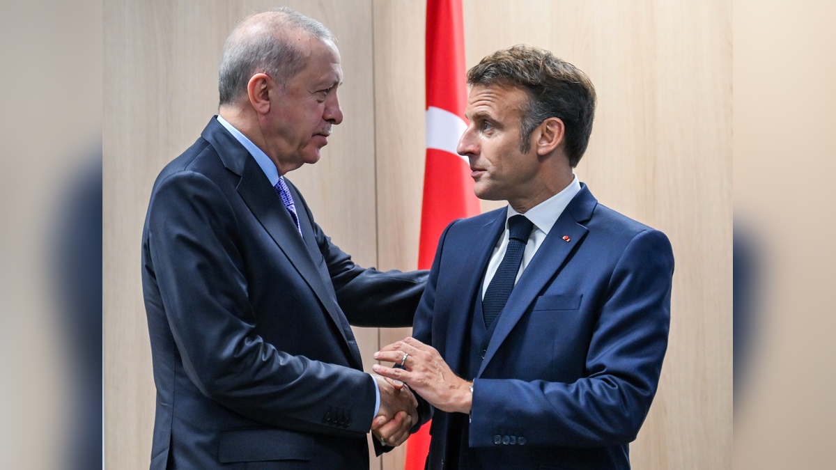 Macron: Erdoğan ile Gazze ve iki devletli çözüm görüştüm