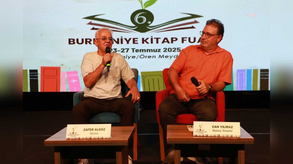 Burhaniye Kitap Fuarı'nda sanat dolu bir gün