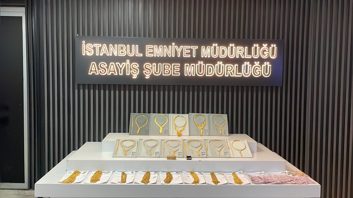 Fatih'te kuyumcu dolandırıcılığı: 700 gram sahte altın tespit edildi