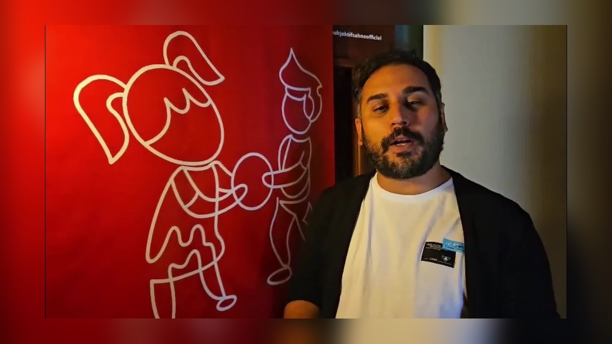 Nürnberg'de 30 çocuk oyuncu mezun oldu: 'Bizim Kasabanın Şerifi' oyunu sahnelendi