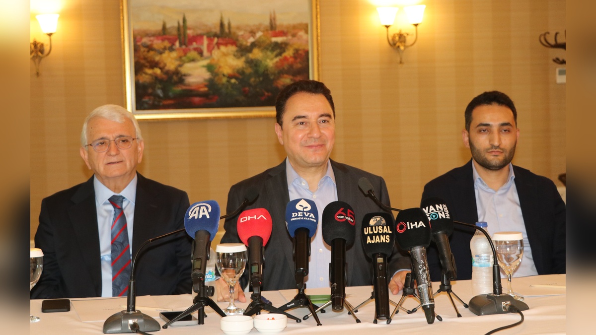 Babacan: Orman yangınları için TBMM'de araştırma komisyonu kurulmalı