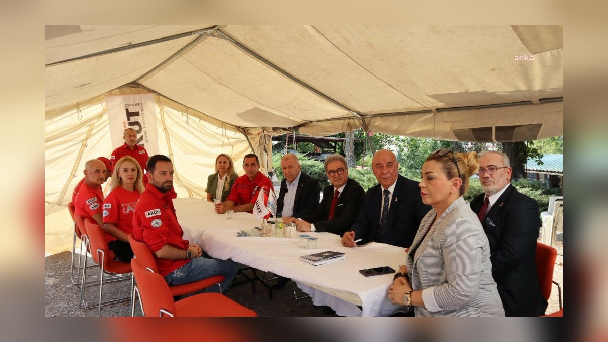 Ümit Özdağ: AKUT gönüllülerine taziye ve teşekkür ziyareti