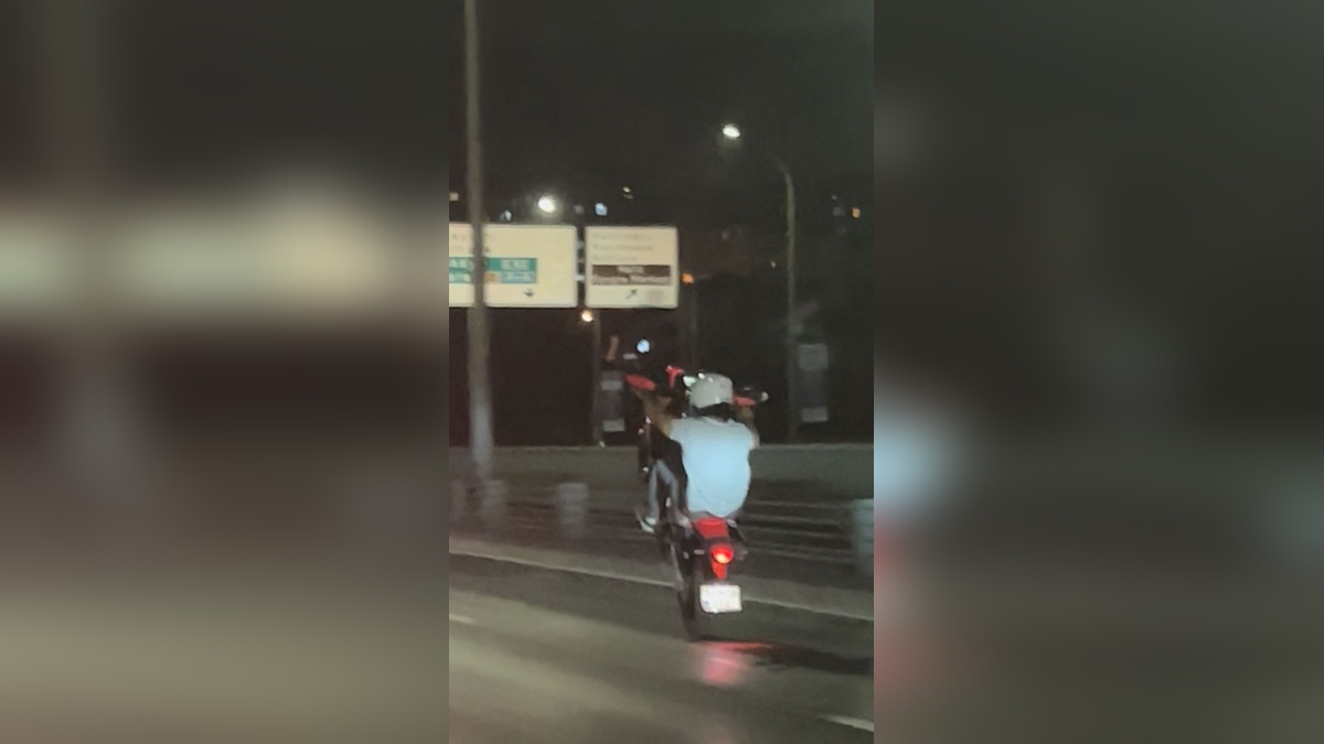 İstanbul'da tehlikeli motosiklet sürüşü: D-100 Karayolu'nda uzun süre tek teker