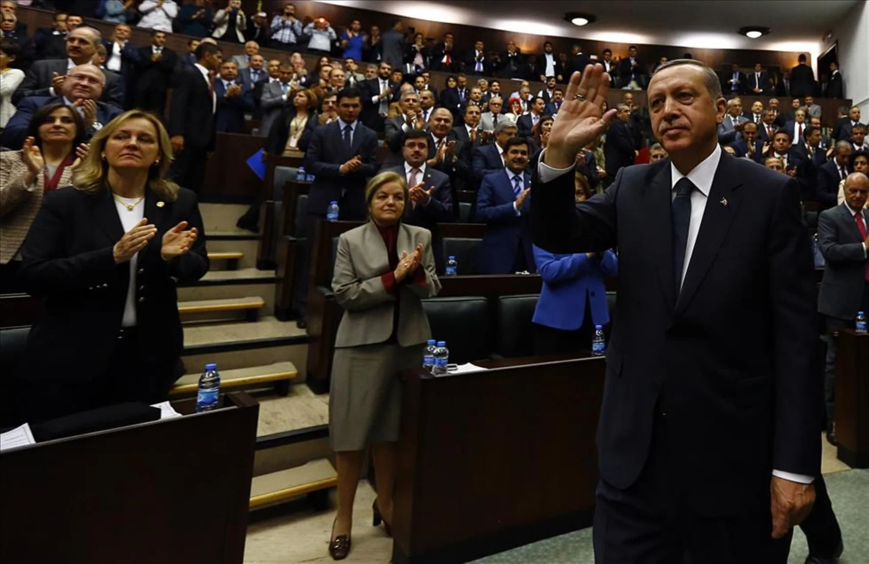AKP Meclis Grubu'nda kriz derinleşiyor