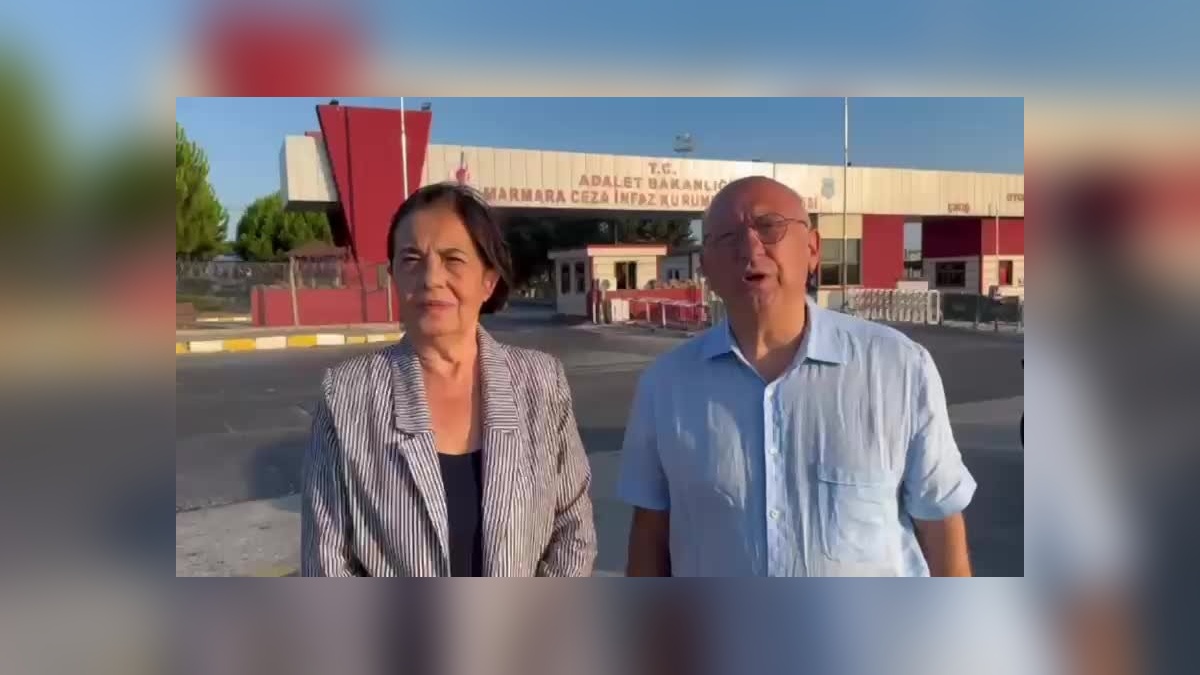 CHP Milletvekilleri Silivri Cezaevi'nde Tutuklu Bulunanları Ziyaret Etti: 'Hukuksuzluktan Tepkililer'