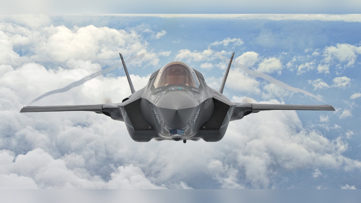 California'da F-35 savaş uçağı düştü: Pilot kurtuldu